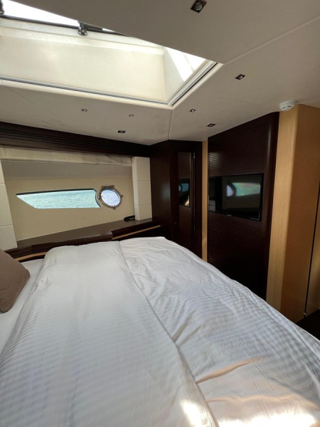 68 Sport Yacht 2013 SUNSEEKER