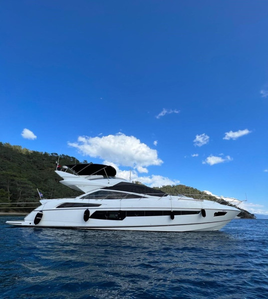 68 Sport Yacht 2013 SUNSEEKER