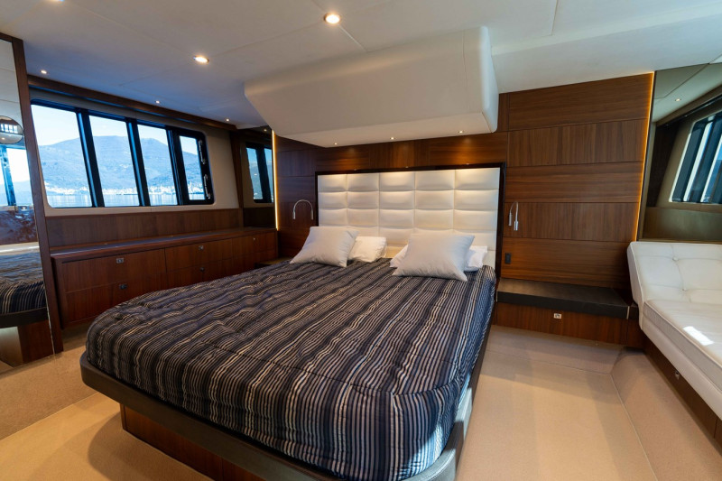 2012 PRINCESS YACHTS