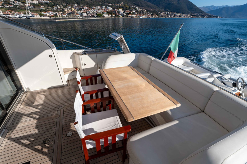 2012 PRINCESS YACHTS