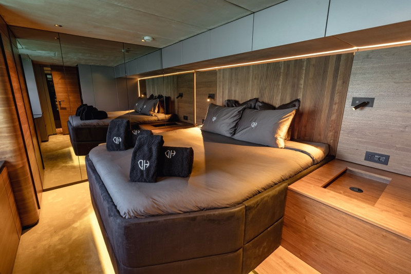 60 POWER ECO 2024 SUNREEF YACHTS
