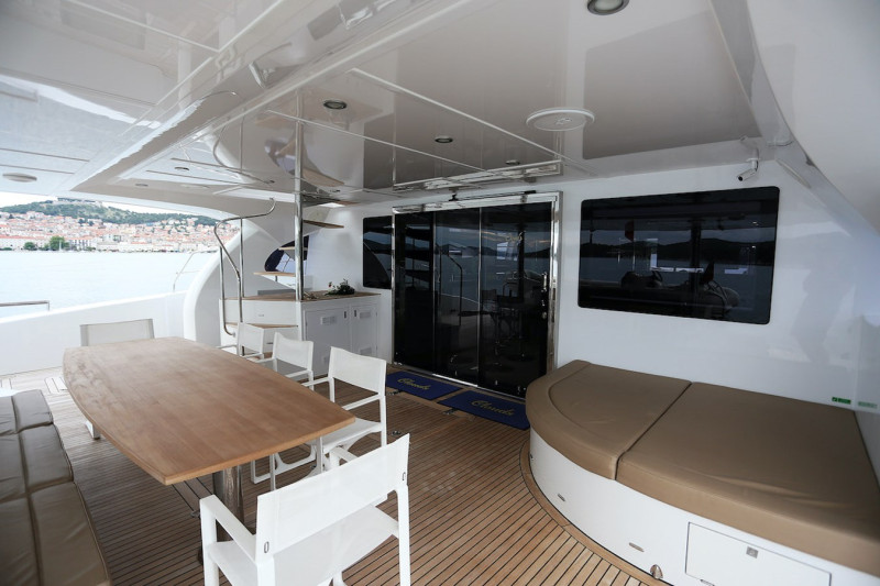 70 POWER  2013 SUNREEF YACHTS