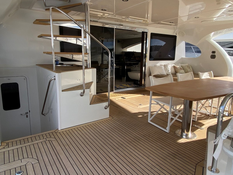 70 POWER  2013 SUNREEF YACHTS