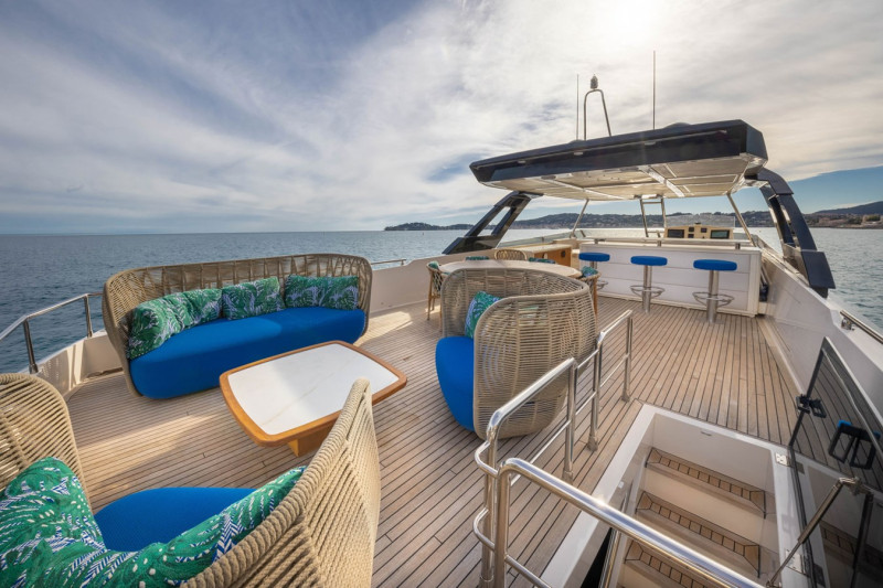 CAYMAN YACHTS F920 2018 SANLORENZO YACHTS