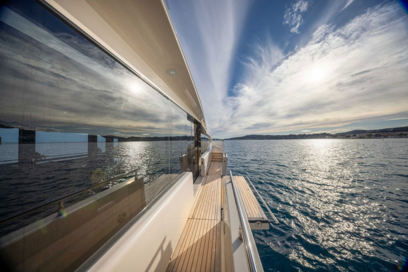 CAYMAN YACHTS F920 2018 SANLORENZO YACHTS