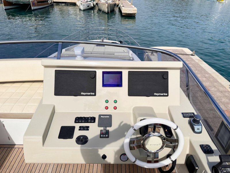 66 FLY 2018 AZIMUT YACHTS