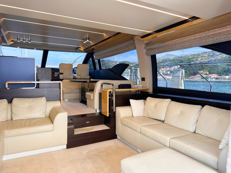 66 FLY 2018 AZIMUT YACHTS