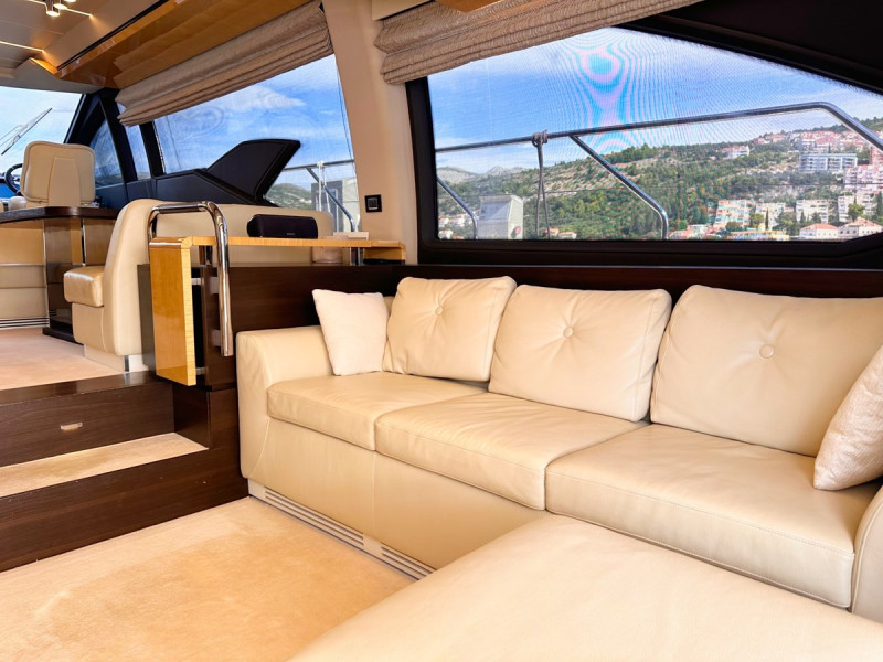 66 FLY 2018 AZIMUT YACHTS