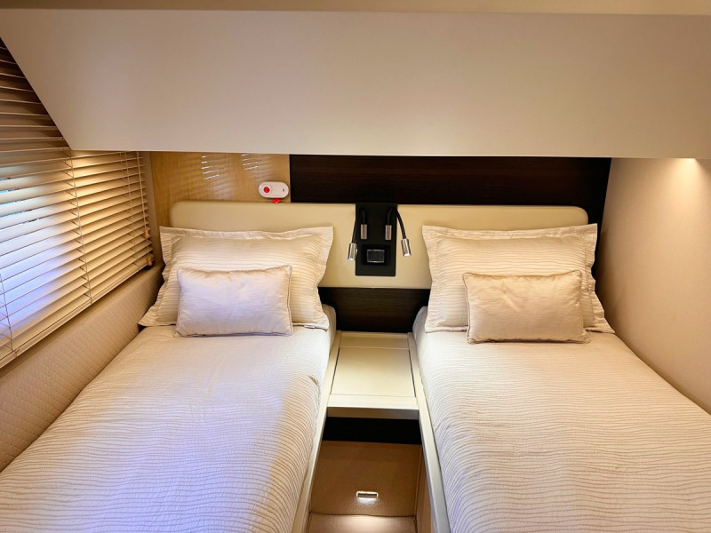 66 FLY 2018 AZIMUT YACHTS