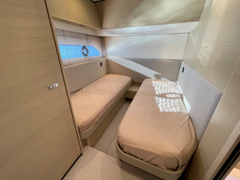 F 55 2019 PRINCESS YACHTS