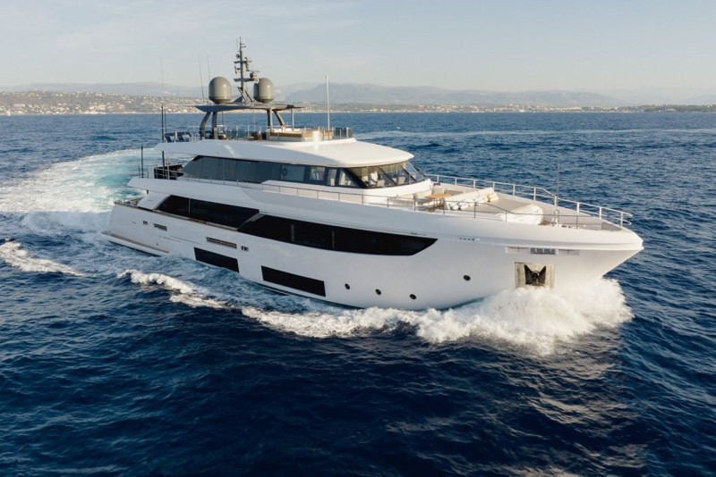 NAVETTA 33 2022 CUSTOM LINE