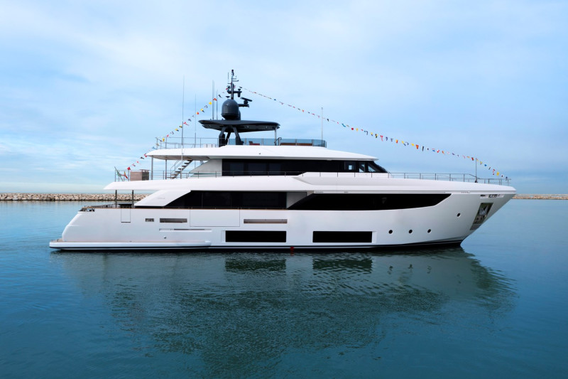 NAVETTA 33 2022 CUSTOM LINE