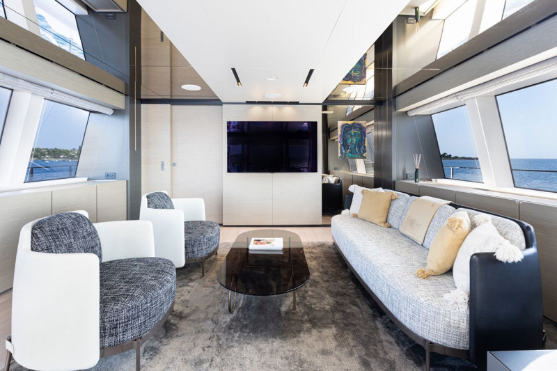 NAVETTA 33 2022 CUSTOM LINE