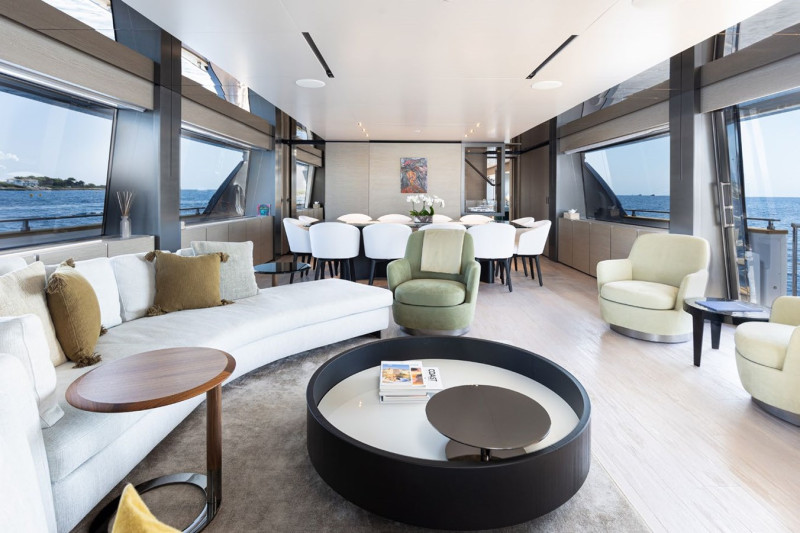 NAVETTA 33 2022 CUSTOM LINE