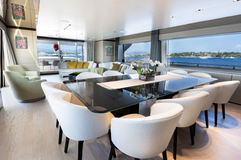 NAVETTA 33 2022 CUSTOM LINE