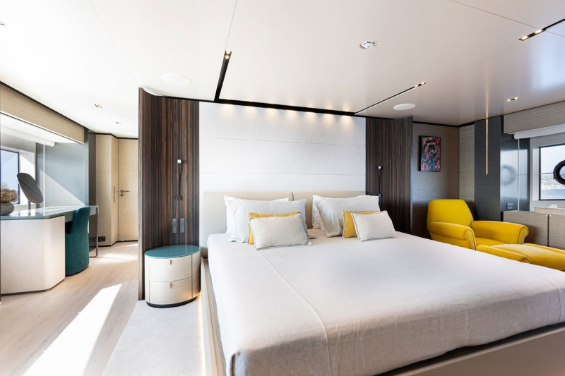 NAVETTA 33 2022 CUSTOM LINE