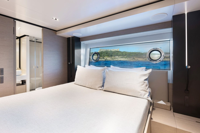 NAVETTA 33 2022 CUSTOM LINE