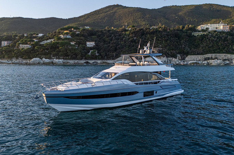 78 FLYBRIDGE 2021 AZIMUT YACHTS