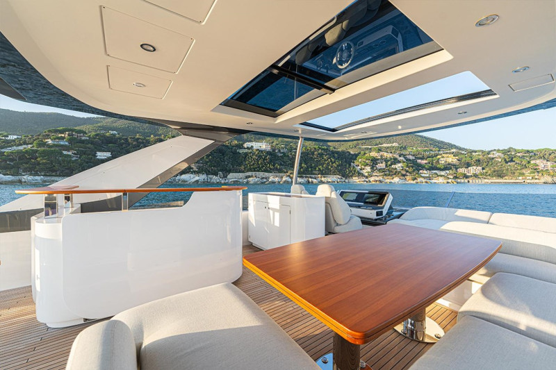 78 FLYBRIDGE 2021 AZIMUT YACHTS