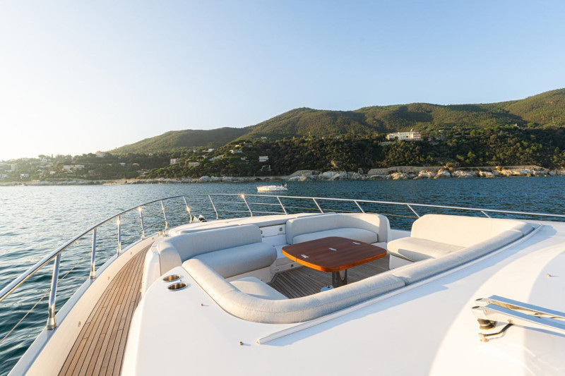 78 FLYBRIDGE 2021 AZIMUT YACHTS