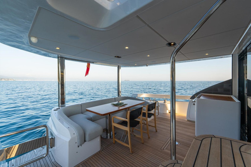 78 FLYBRIDGE 2021 AZIMUT YACHTS