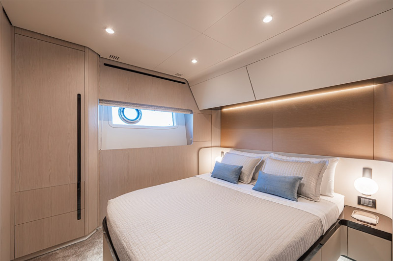 78 FLYBRIDGE 2021 AZIMUT YACHTS