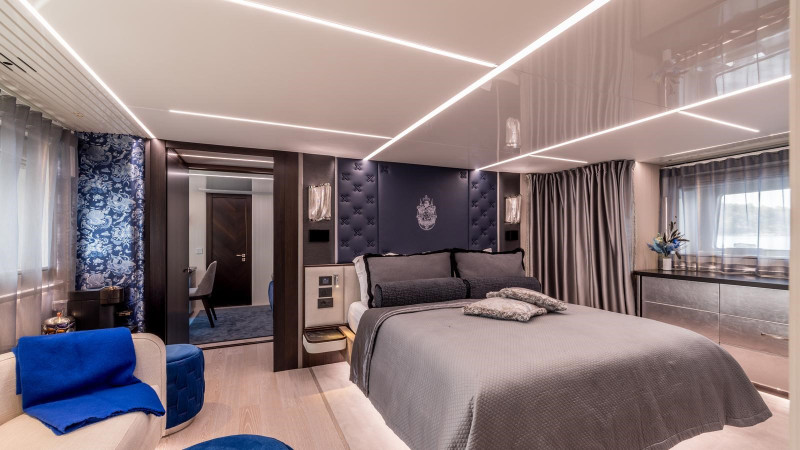 OCEAN 90 2023 SUNSEEKER