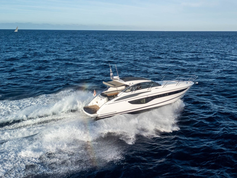 V40 2021 PRINCESS YACHTS