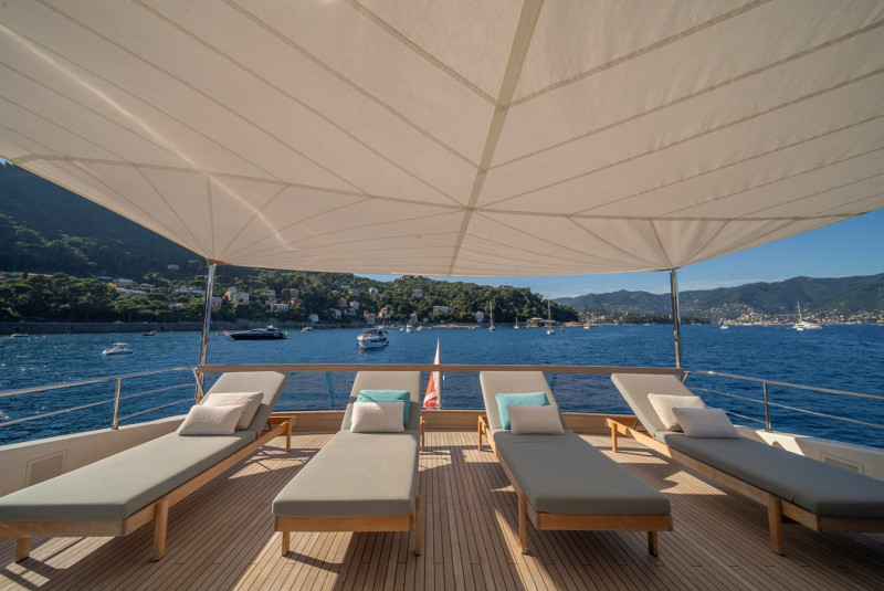 SD96 2022 SANLORENZO YACHTS