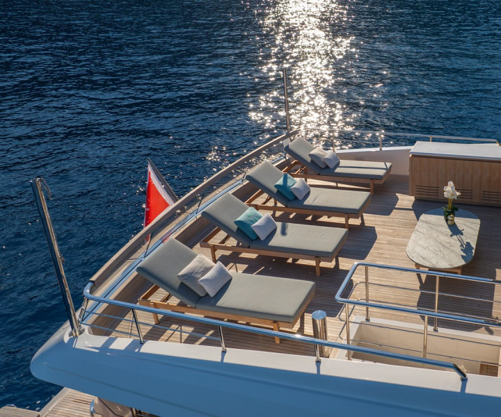 SD96 2022 SANLORENZO YACHTS