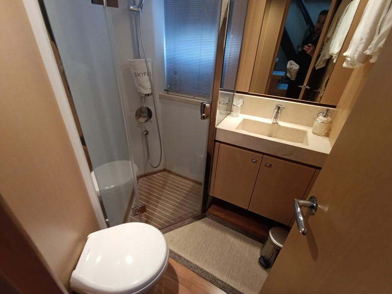 V78 2011 PRINCESS YACHTS