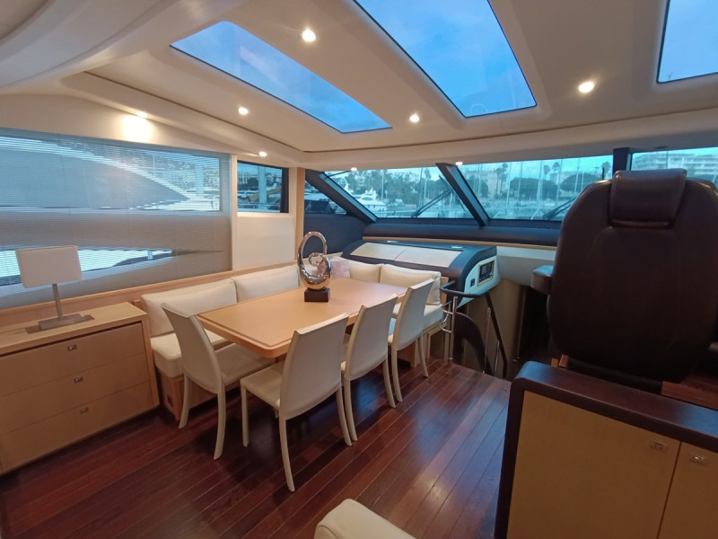 V78 2011 PRINCESS YACHTS