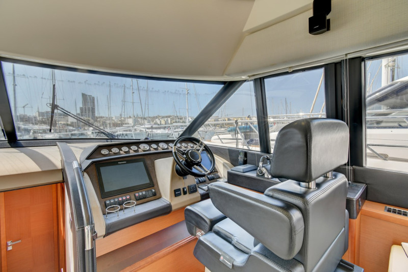 PRESTIGE 62 2015 PRESTIGE