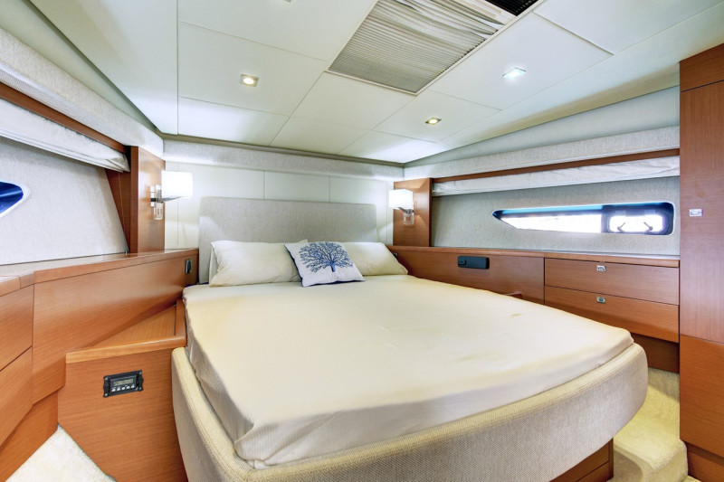PRESTIGE 62 2015 PRESTIGE