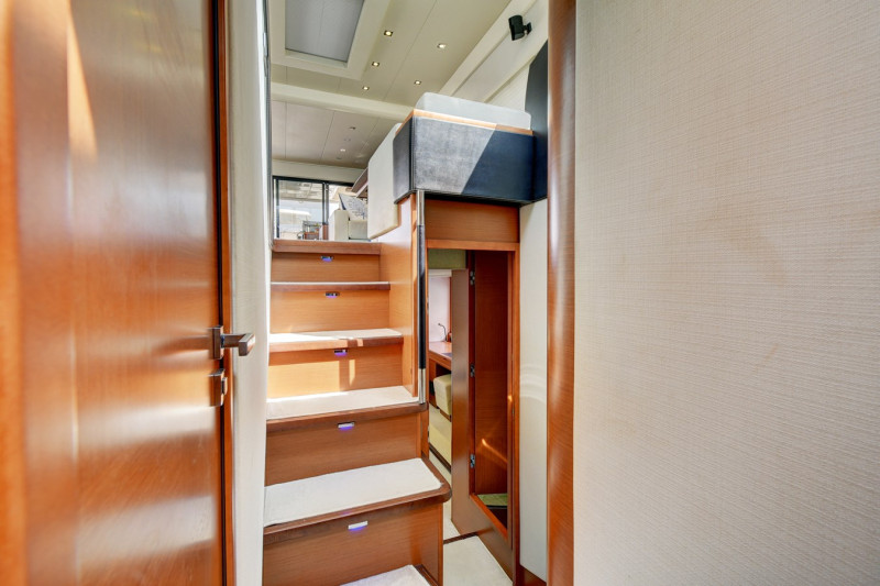 PRESTIGE 62 2015 PRESTIGE