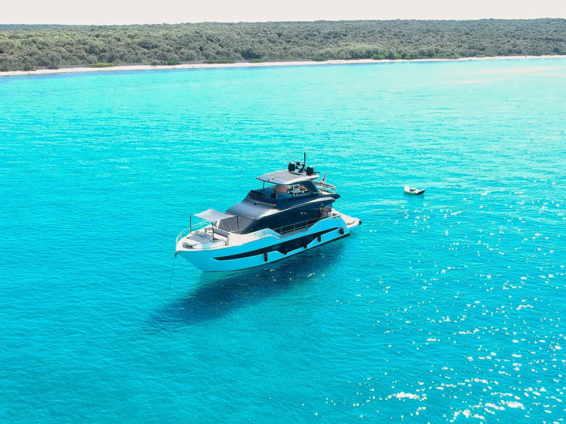 67 FLY 2023 CRANCHI YACHTS