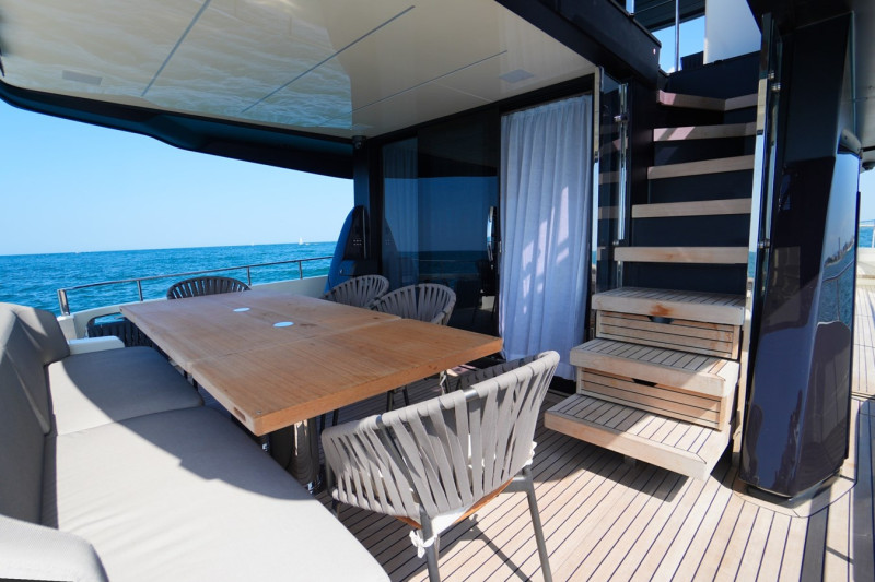 67 FLY 2023 CRANCHI YACHTS