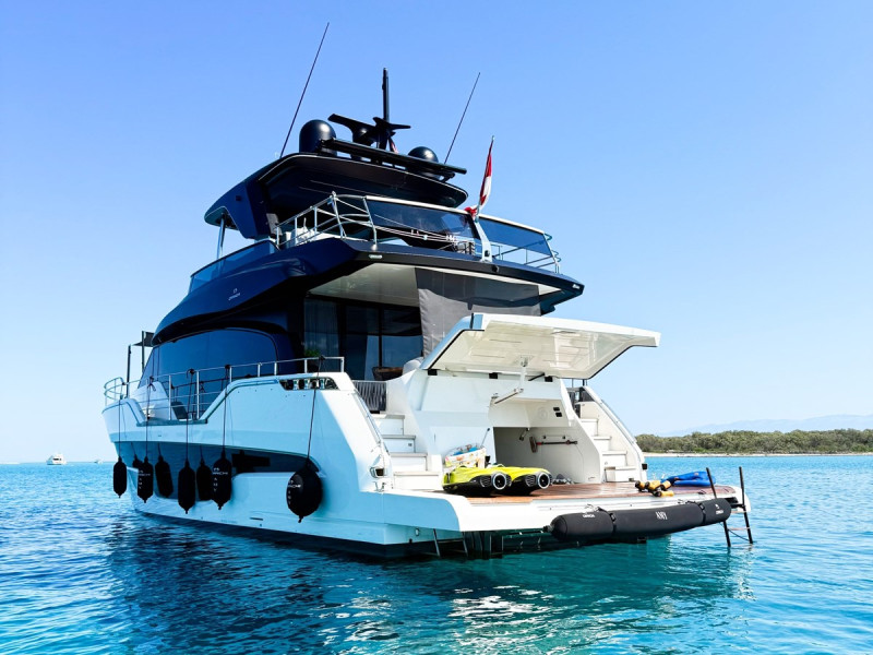 67 FLY 2023 CRANCHI YACHTS