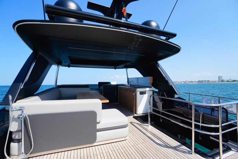 67 FLY 2023 CRANCHI YACHTS