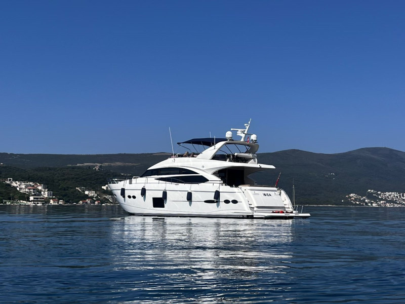2013 PRINCESS YACHTS