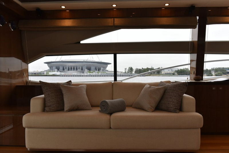 2013 PRINCESS YACHTS