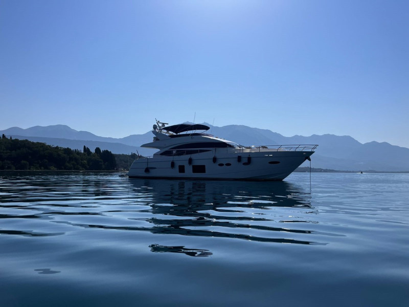 2013 PRINCESS YACHTS