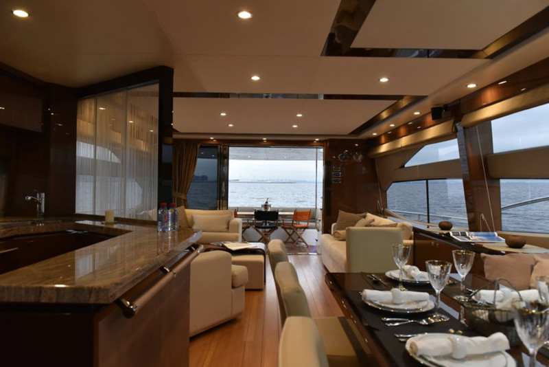 2013 PRINCESS YACHTS