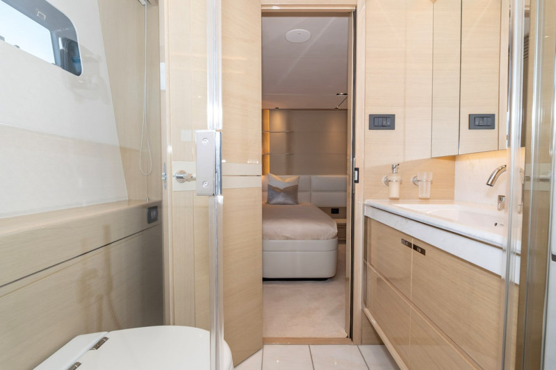 30M 2019 PRINCESS YACHTS