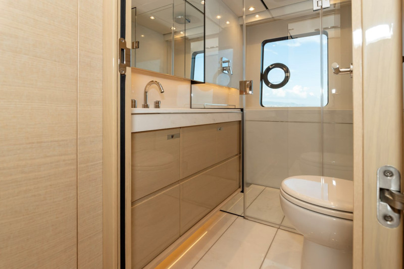 30M 2019 PRINCESS YACHTS