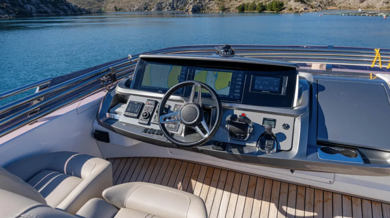 F55 2021 PRINCESS YACHTS