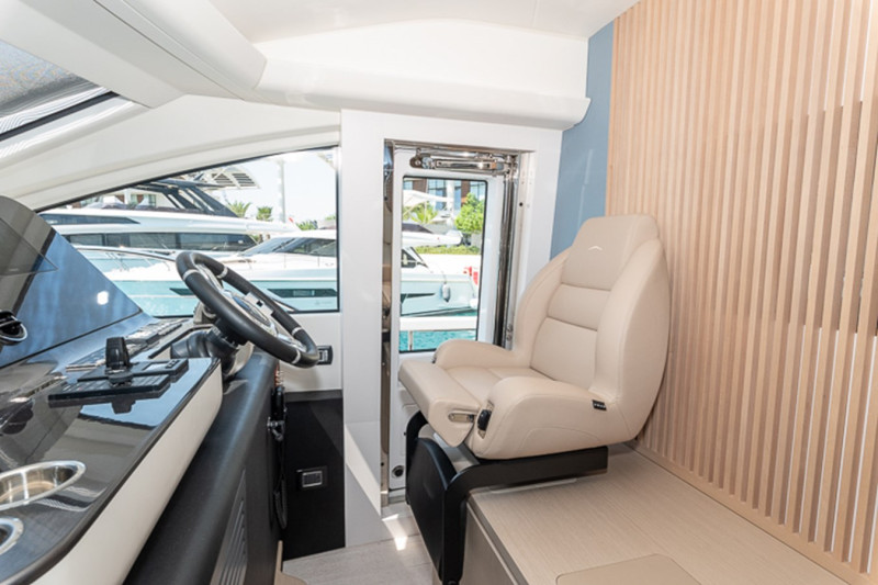 FLY 68 2024 AZIMUT YACHTS