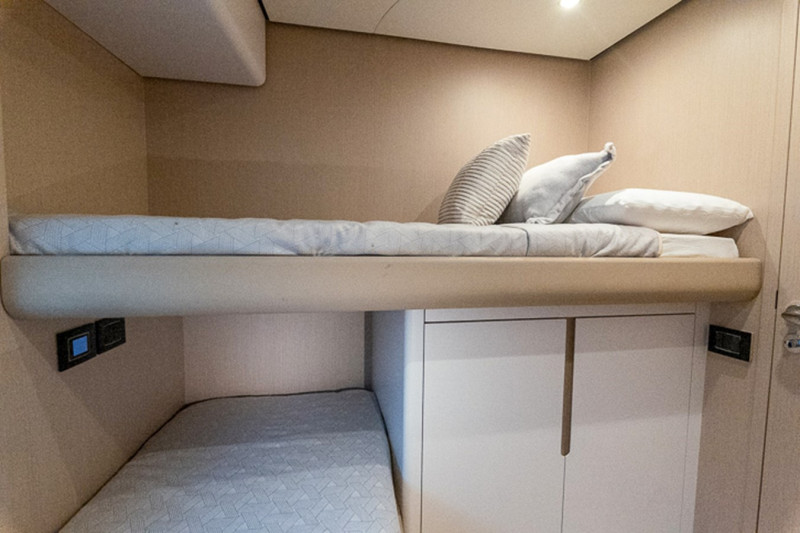 FLY 68 2024 AZIMUT YACHTS