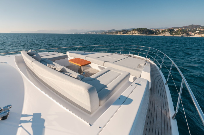 FLY 72 2023 AZIMUT YACHTS