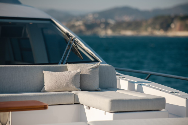 FLY 72 2023 AZIMUT YACHTS